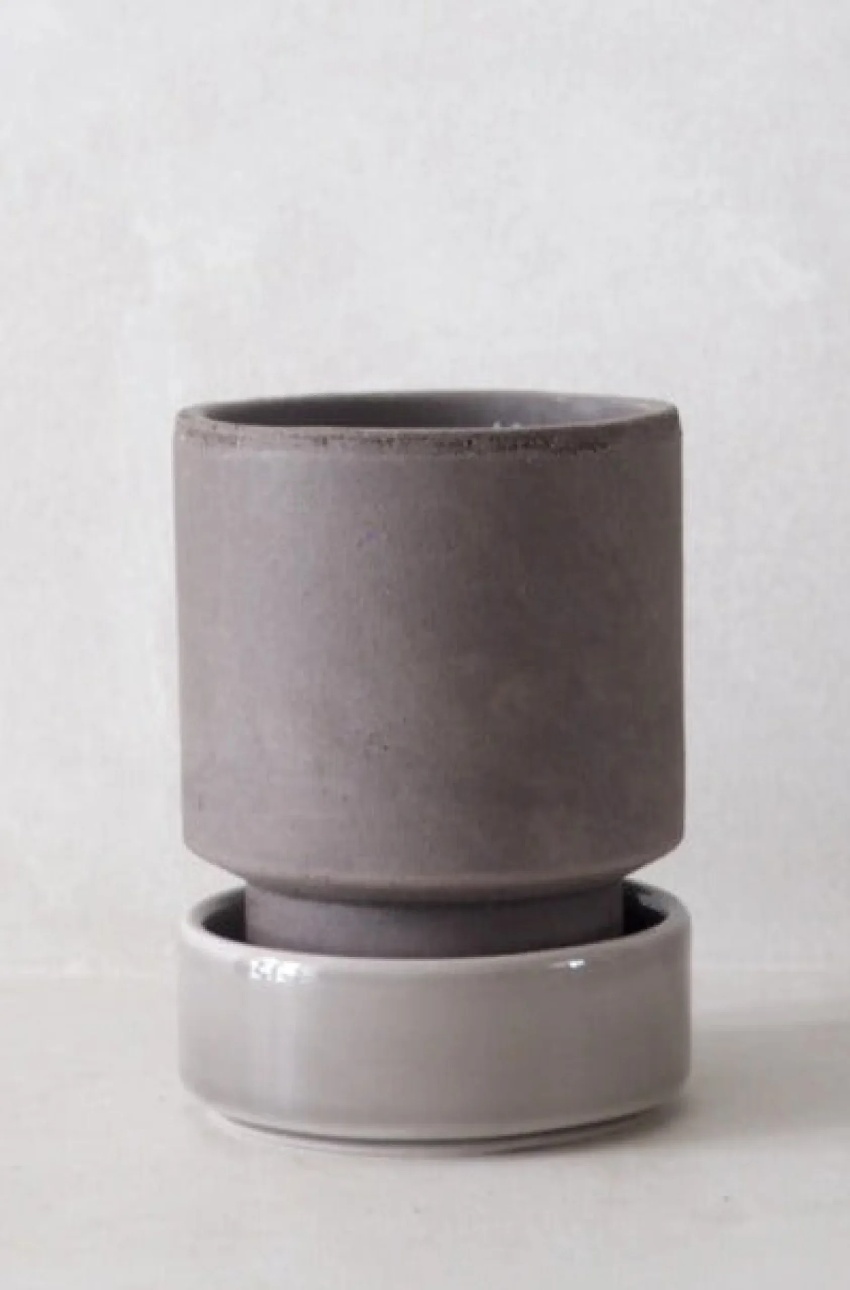 Terrakotta-Krukker^PLANT Hoff krukke, raw grey + grå underskål, gulvkrukke